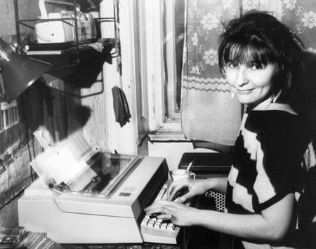 Anna Vágner, typist for the samizdat journal Beszélő, 1987.